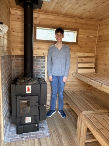 High-schooler believes in benefit of heat therapy